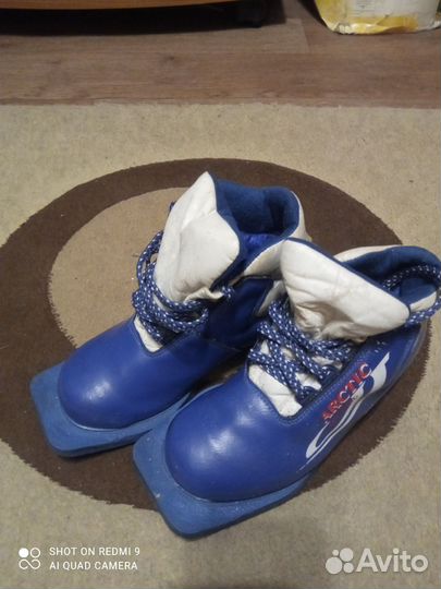 Лыжные ботинки 30,32,33,35,36,38