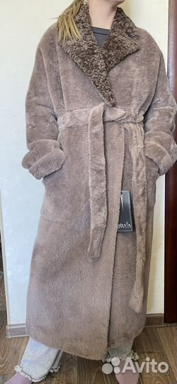 Пальто из эко-меха