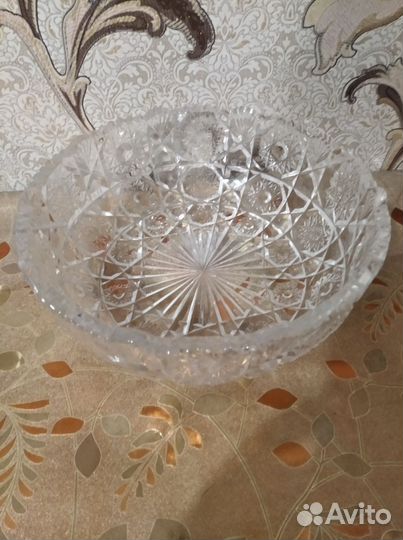 Хрустальная ваза