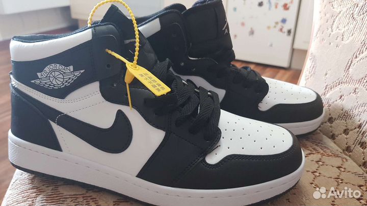 Кроссовки nike новые