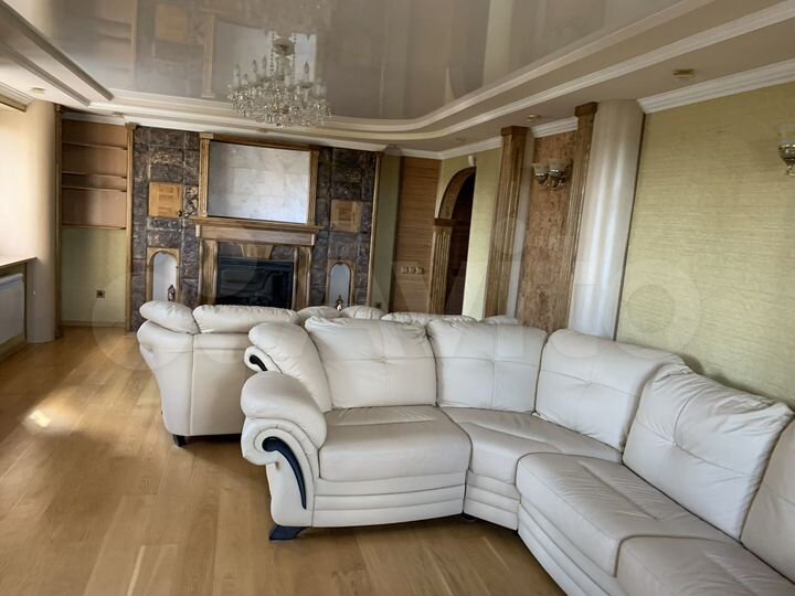 4-к. квартира, 175 м², 6/10 эт.