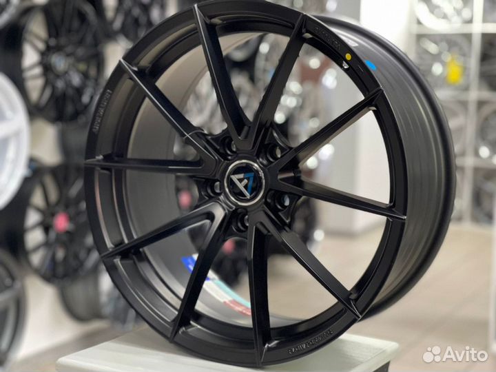 Диски на range rover, jaguar Wheelegend R18