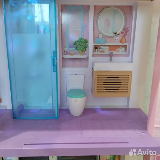 Домик кукольный