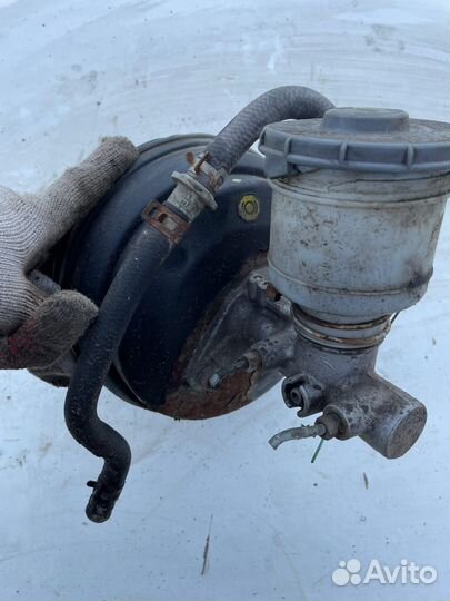 Главный тормозной цилиндр + вакуум honda accord