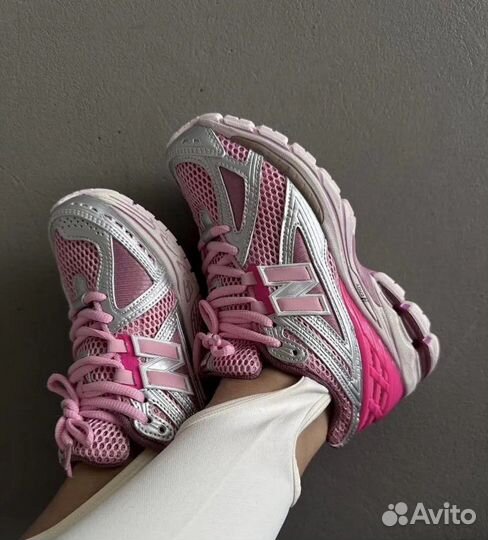 Кроссовки New balance 1906 R розовые 36-41