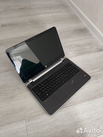 Ноутбук HP 4 ядра 2 видеокарты 8gb ssd+hdd