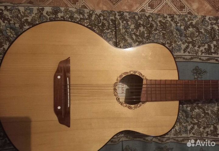 Акустическая гитара Аккорд