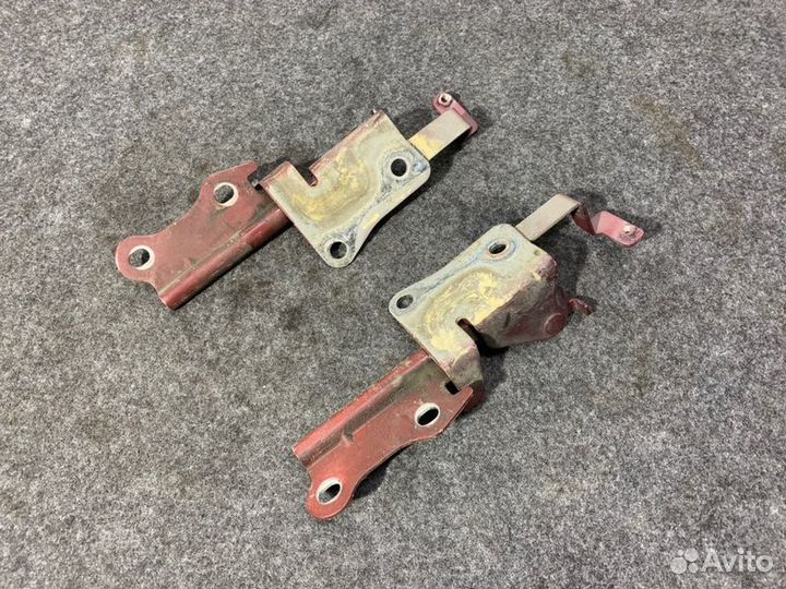 Петля капота Audi A4 8ED