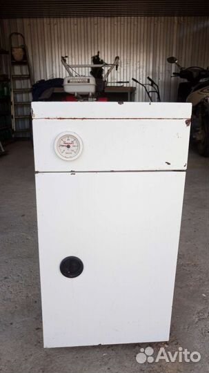 1.Газовый котёл, 2. Водонагревательная колонка