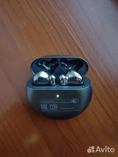 Huawei FreeBuds4