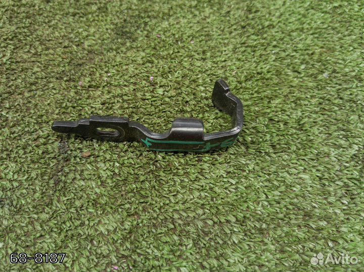 Крепление задних сидений Audi A6 C5 седан