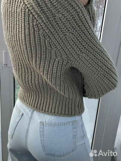Свитер