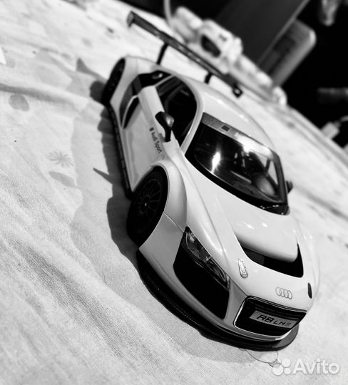 Audi R8 LMS