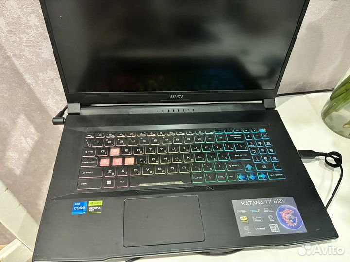 Ноутбук MSI katana 17 B12VFK-463XRU