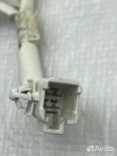 Штекер внутренного фонаря Toyota Camry V55