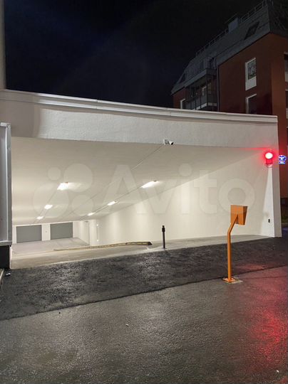 Машиноместо, 13 м²