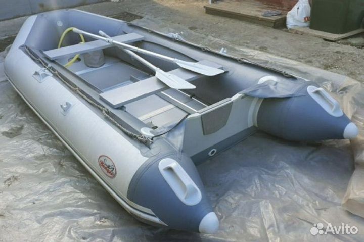 Лодка badger 340 CL