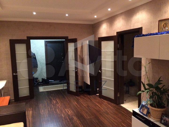 2-к. квартира, 65 м², 7/15 эт.