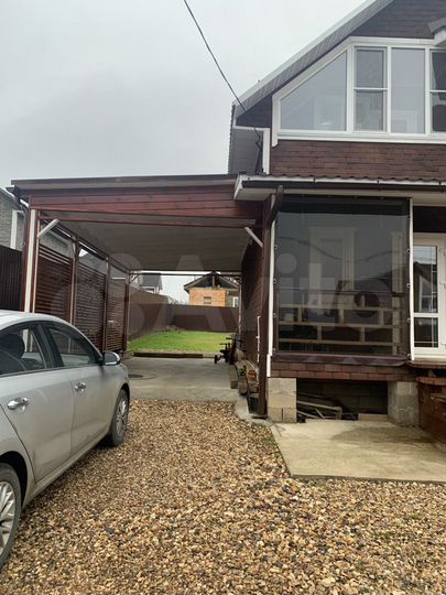 Дом 177,7 м² на участке 8,7 сот.