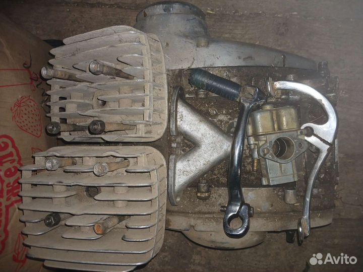 Двигатель,сиденье,глушители иж юпитер 5