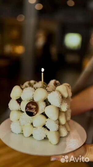 Торт из клубники в шоколаде