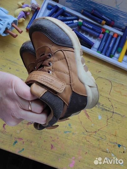 Ботинки демисезонные для мальчика 24