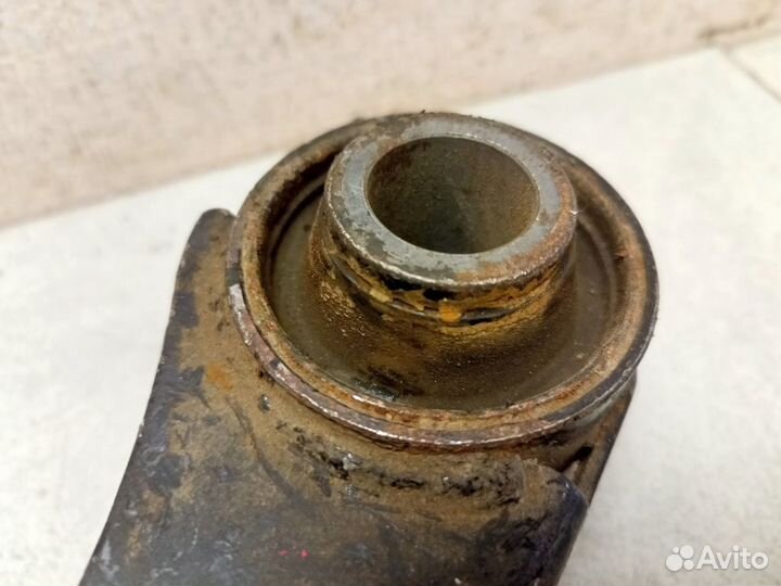 Рычаг задний поперечный левый 20250FG010