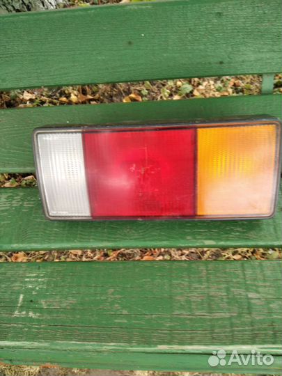 Фонарь задний