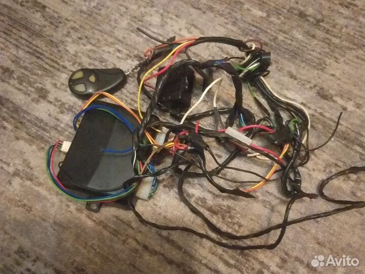 Автосигнализация KGB VS300