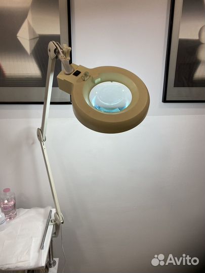 Лампа лупа настольная