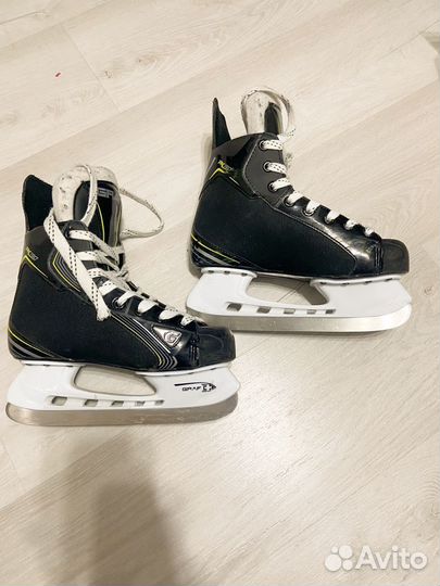 Коньки хоккейные Graf