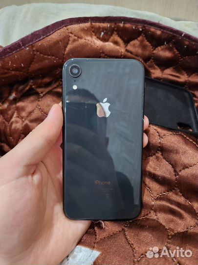 iPhone Xr, 64 ГБ