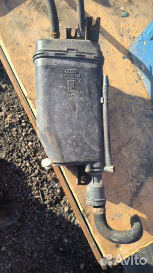 Абсорбер фильтр угольный Ауди 100C4 A6C4 4A0201801