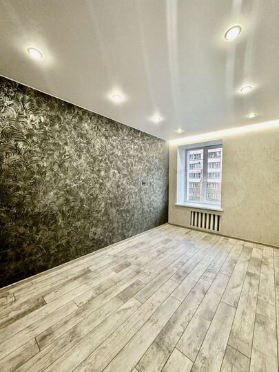 3-к. квартира, 90 м², 2/5 эт.