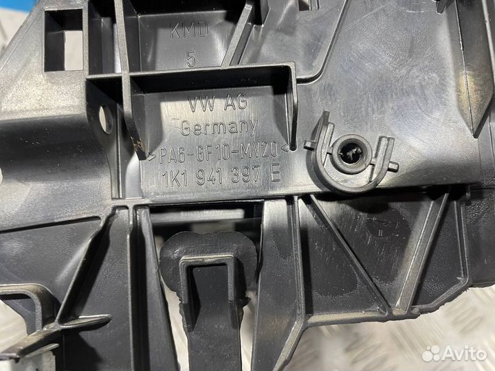 Б/У Корпус блока предохранителей#001