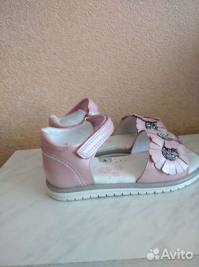 Босоножки для девочки