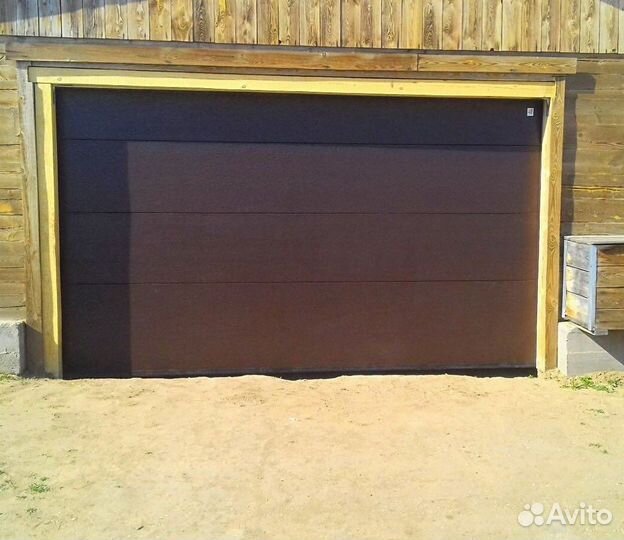 Ворота секционные под ключ