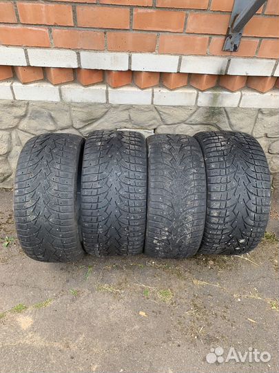 Toyo Observe G3-Ice 275/40 R20