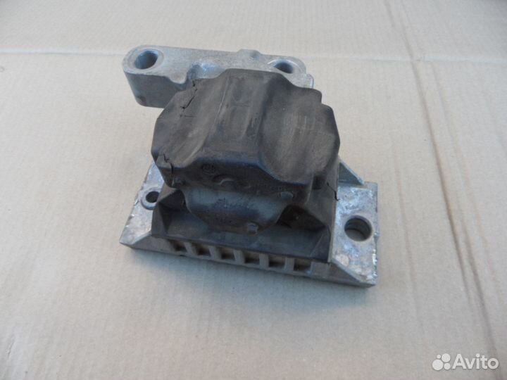 Skoda Octavia A5 1.6 bse подушка двигателя