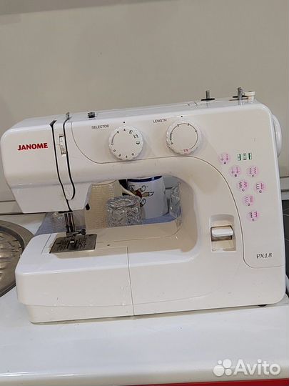 Швейная машина Janome бу
