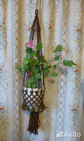 Кашпо подвесное