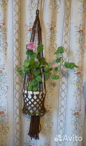 Кашпо подвесное