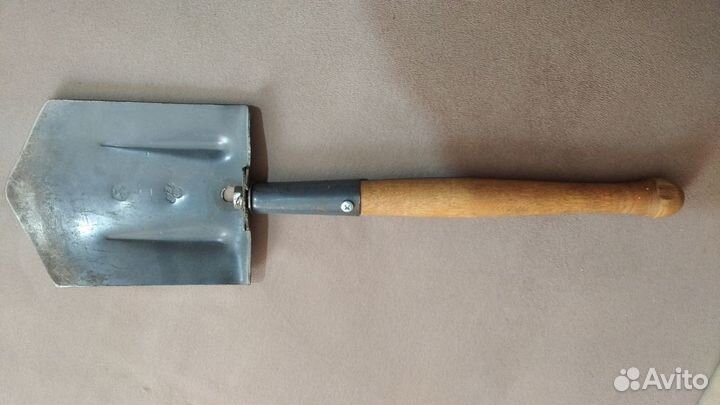 Лопатка складная