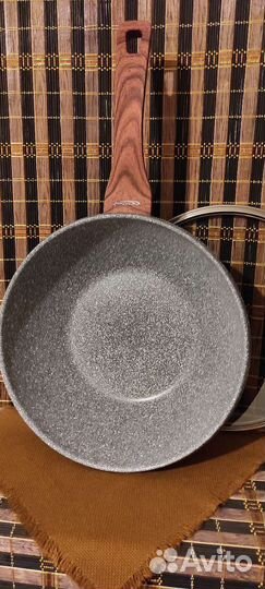 Сковорода вок