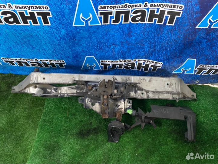 Рамка радиатора Nissan Note E11 CR14DE 2007