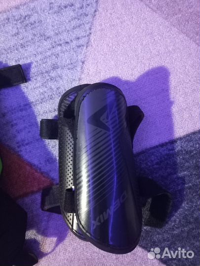 Футбольные щитки