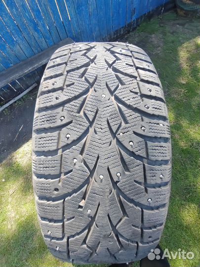 Toyo Observe Ice-Freezer 205/55 R16