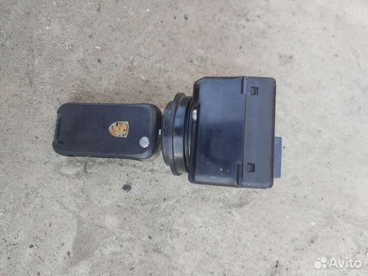 Замок зажигания Порше Кайен