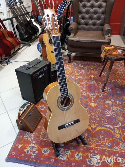 Классическая гитара Martinez FAC-502