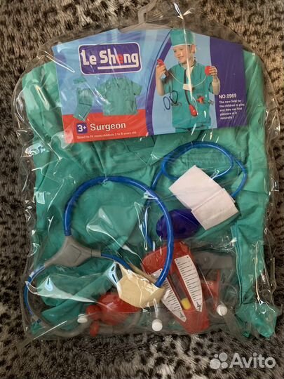 Набор пожарного, полицейского, доктора, сыщика